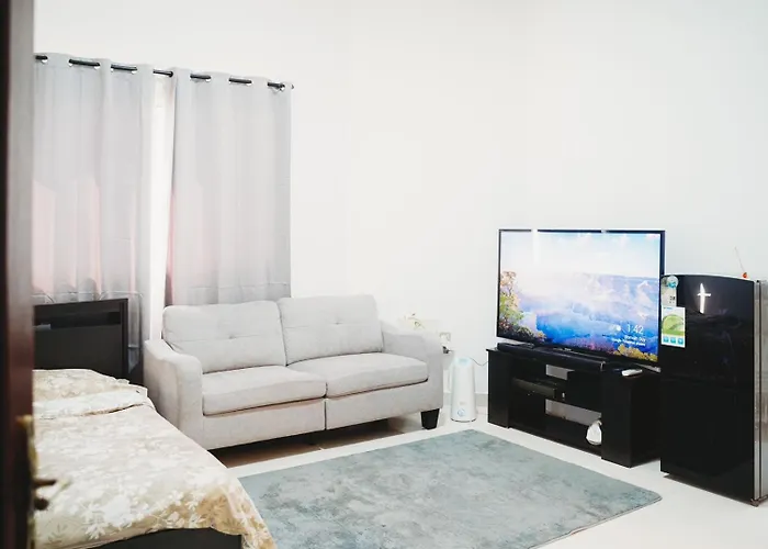 Quiet Private Studio Room